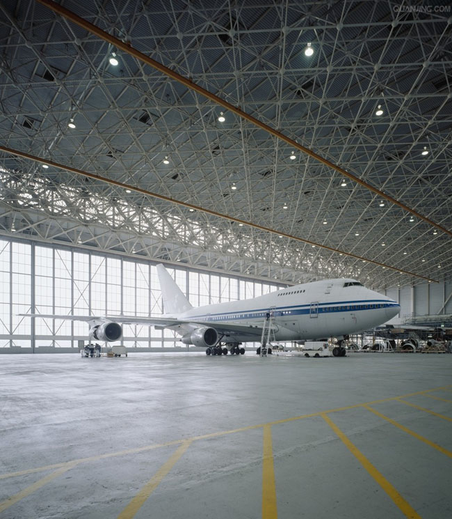 咸宁航空工业螺栓球网架工程